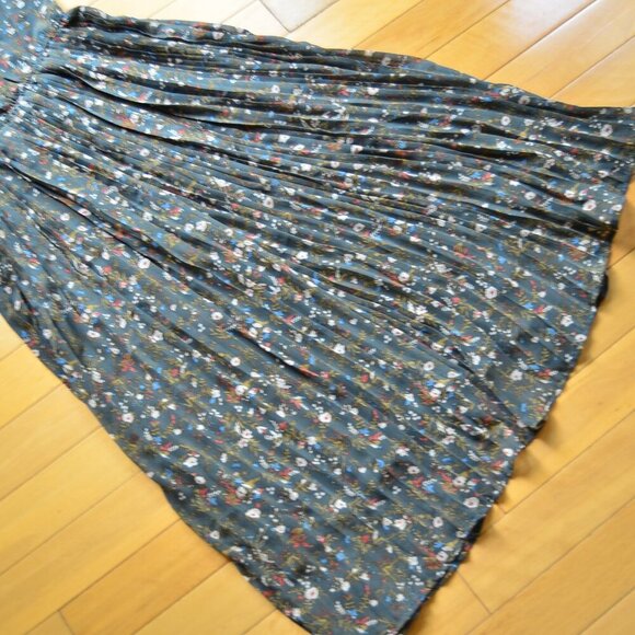 Baltic Born Belfast Pleated Midi Dress Size S NWT - Picture 6 of 12